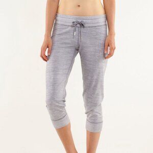 Lululemon Tea Lounge Crop Commuter Denim White / Fossil Size 4